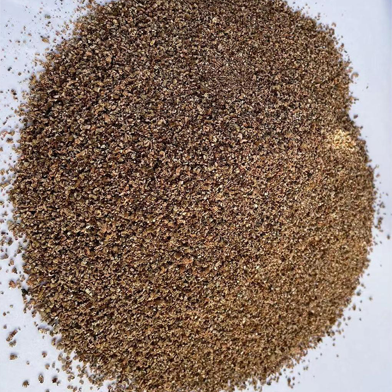 Golden-Expanded-Vermiculite